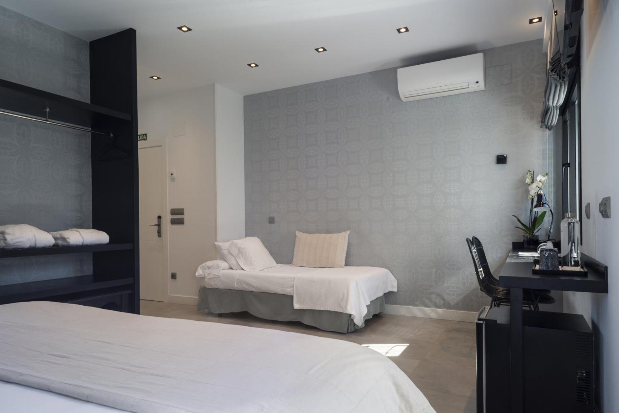 La Playa Suites Suances Quarto foto